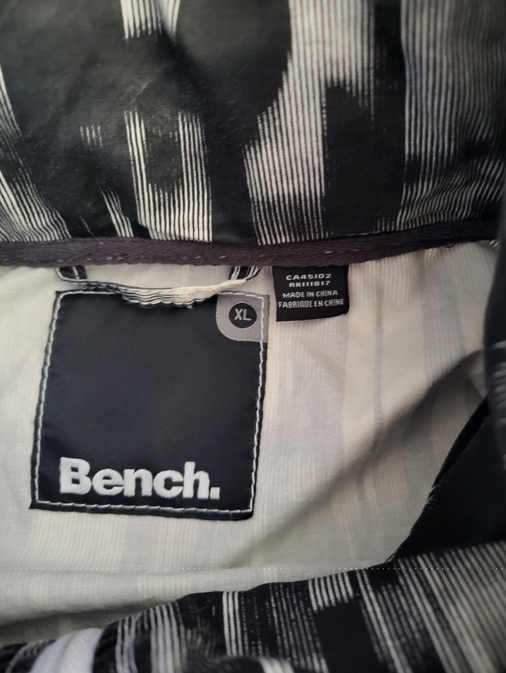 Bench. Abstract Graphic Windbreaker / Light Jacket - Picture 3 of 3